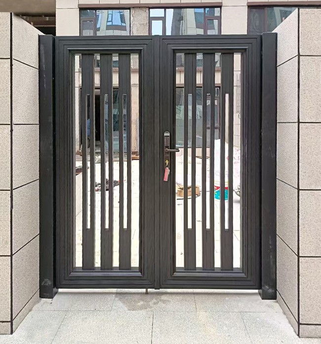鋁藝庭院小門（mén）