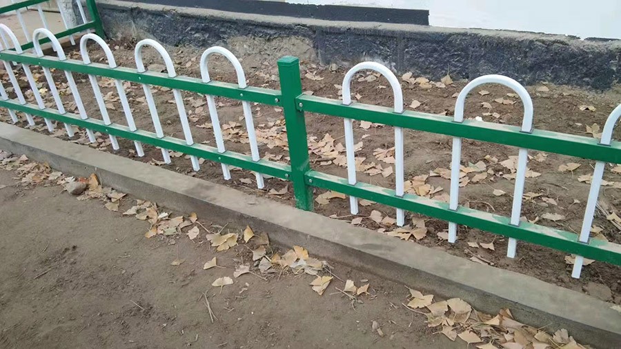 草（cǎo）坪護欄