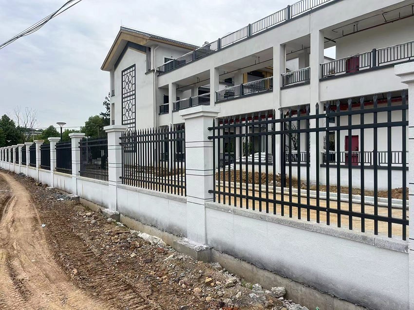 圍（wéi）牆欄杆